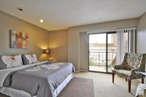 Hotels in Travis